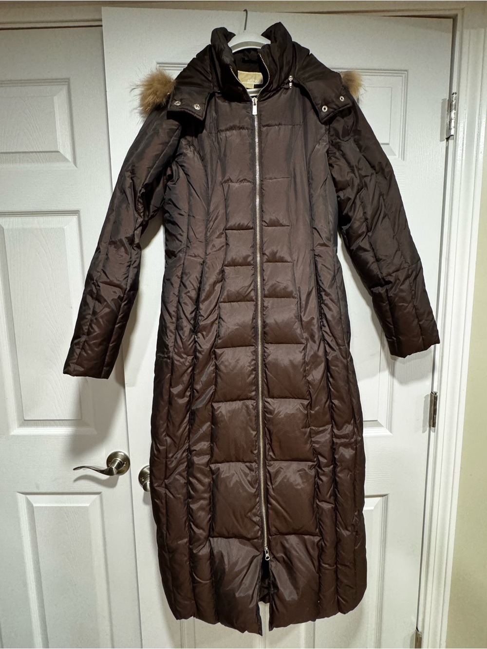 Medium Michael Kors LIKE NEW!!